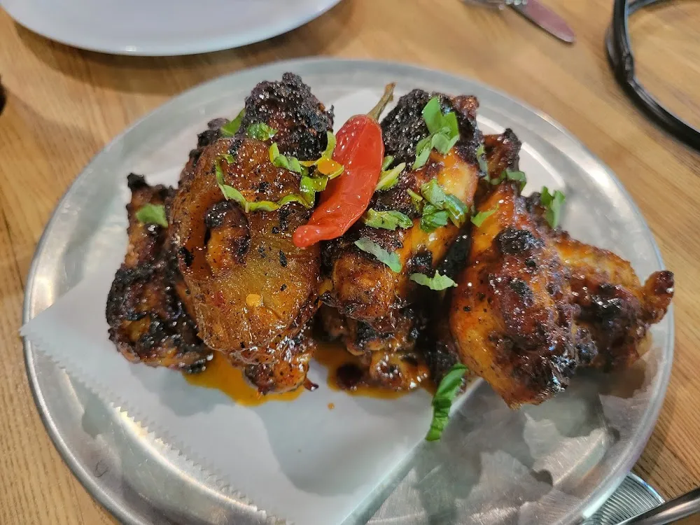 Screaming Hawaiian Wings